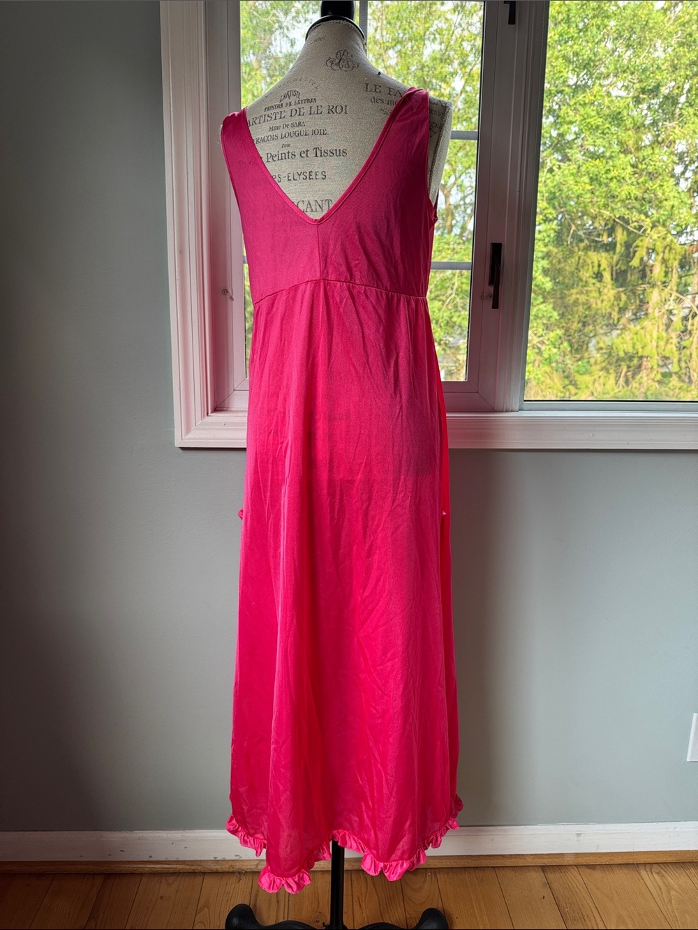 Vintage hot pink ruffled V-neck nylon slip dress Medium - Picture 6 of 9